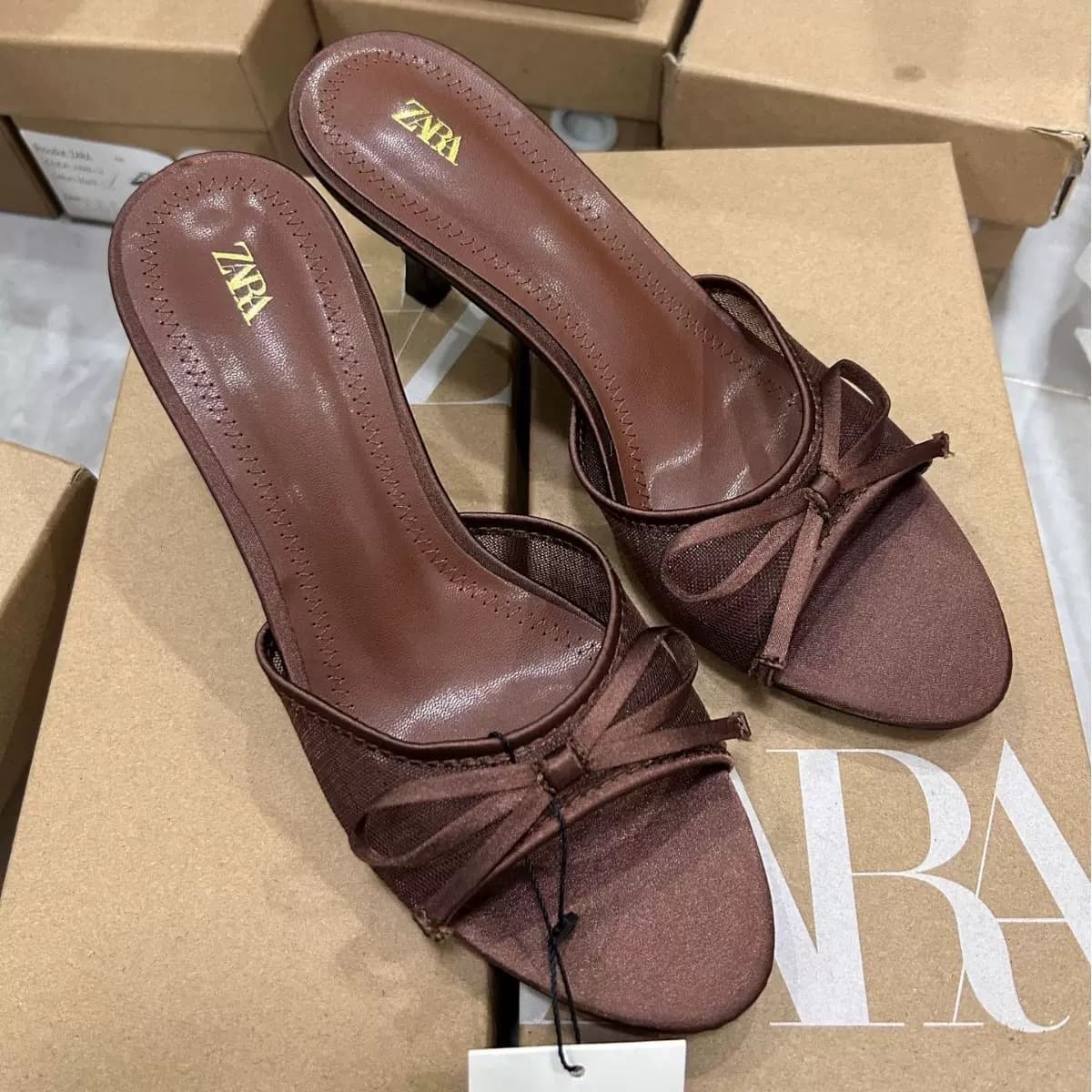 Talons hauts en maille respirants à bout ouvert Sandales polyvalentes simples à nœuds nœuds stylet Talons hauts féminins